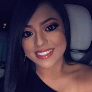 Meet your Posher, Jaylene